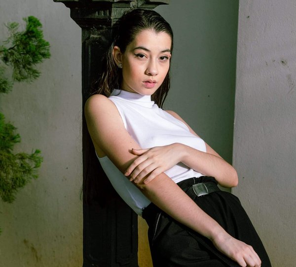 Wearing Professional Sleeveless Tops?